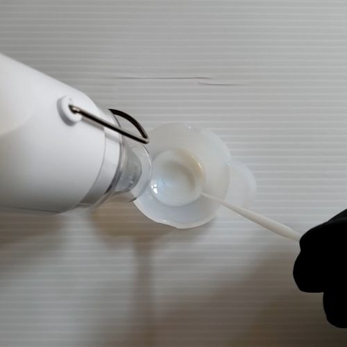 ①レジン液を着色する