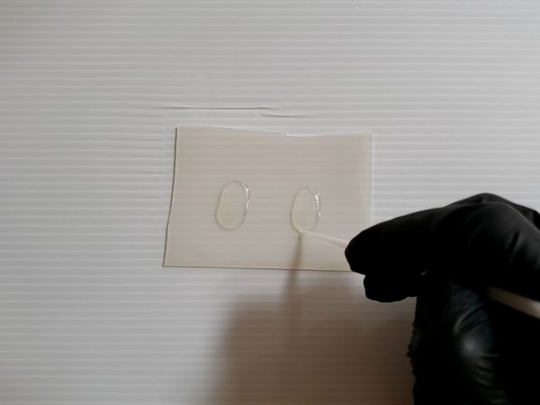 ②シリコンマットを敷いてパーツを作る