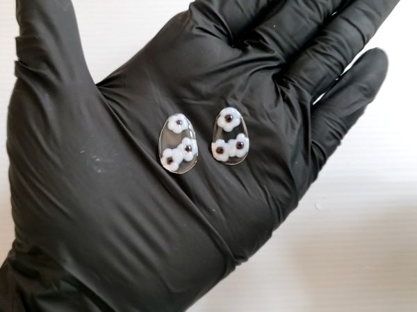 ②シリコンマットを敷いてパーツを作る