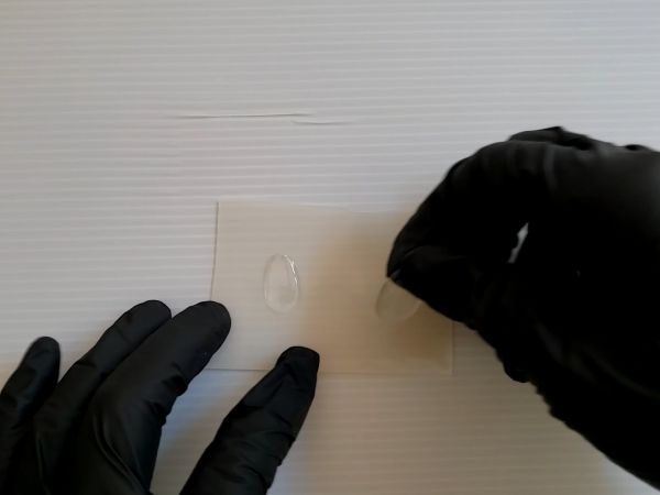 ②シリコンマットを敷いてパーツを作る
