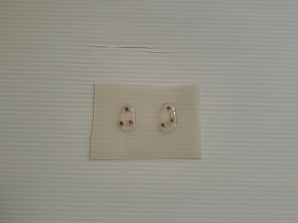②シリコンマットを敷いてパーツを作る