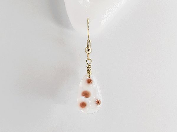 シリコンモールドを使わないふんわり花柄レジンピアスの作り方