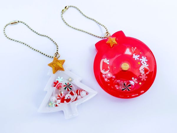 レジン＆100均シリコンモールドを使ったツリー＆リースのクリスマスオーナメントの作り方