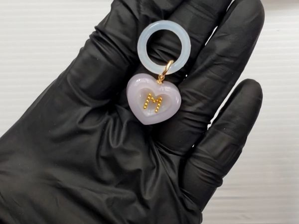 ③アンブレラマーカーとキーホルダーパーツを取り付ける