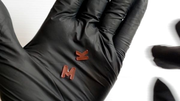 ②イニシャルパーツを作る