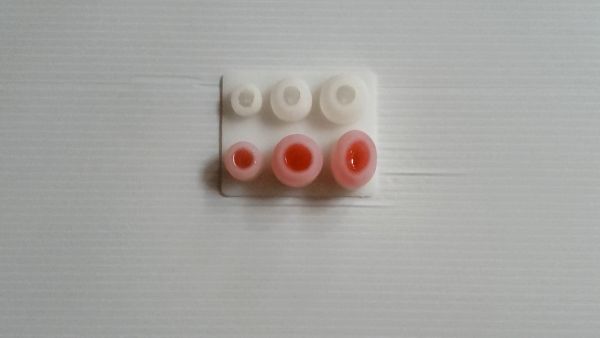 ①いちごパーツを作る