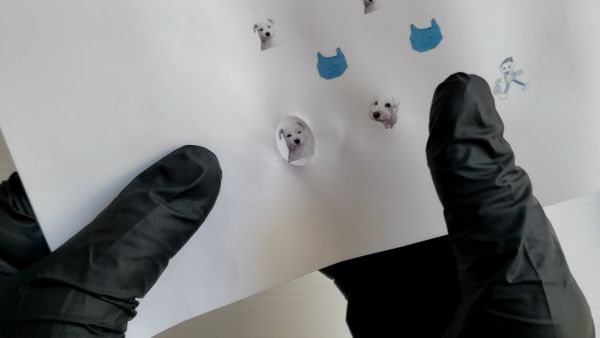 ①印刷した画像をデコパージュ液でコーティングする