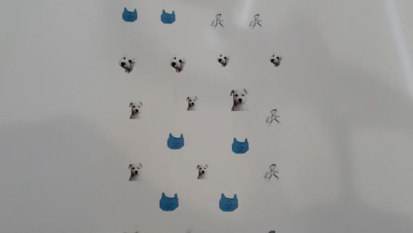 ①印刷した画像をデコパージュ液でコーティングする