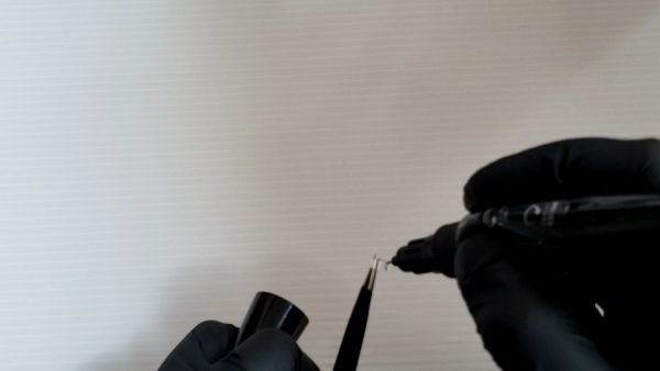 ③キャンディをケースに封入する