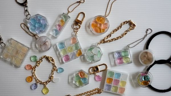 ④キーホルダーパーツを取り付ける